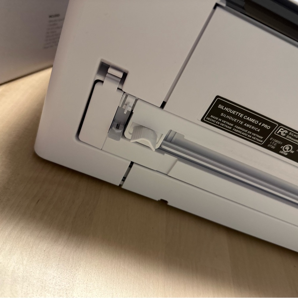 Silhouette cameo pro 24 inch like new never used mats & new tools - Picture 7 of 16
